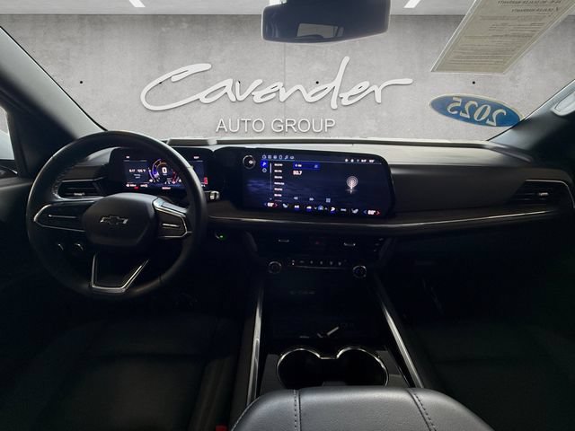 Used 2025 Chevrolet Suburban Z71 AWD/4WD image 20