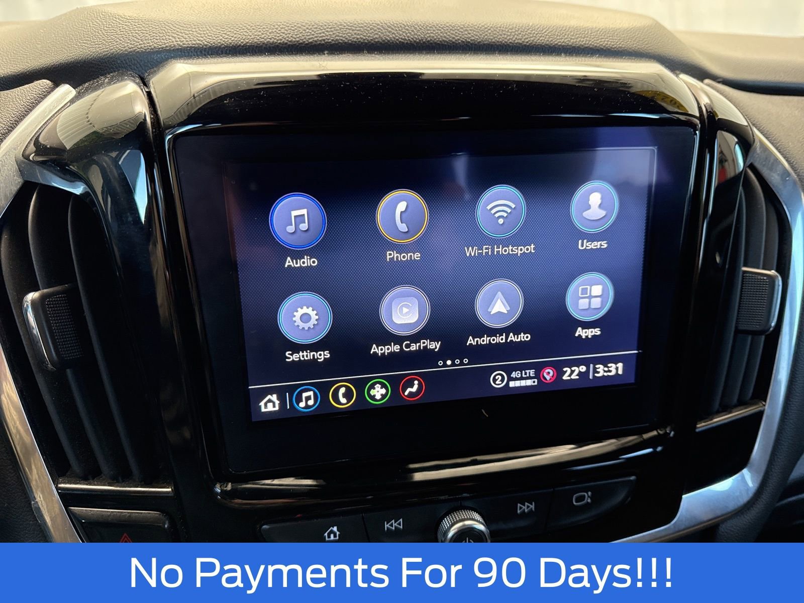 Used 2022 Chevrolet Traverse LT image 17