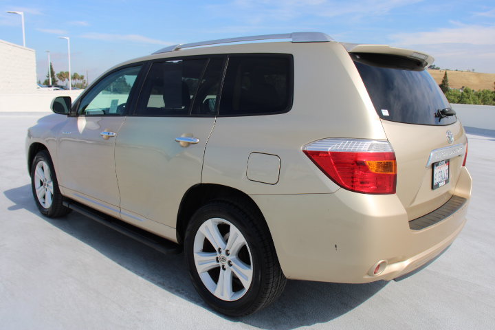 Used 2010 Toyota Highlander Limited FWD image 5
