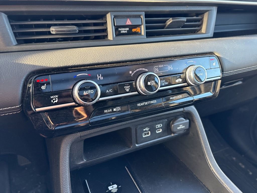 Certified 2023 Honda Pilot Touring image 19