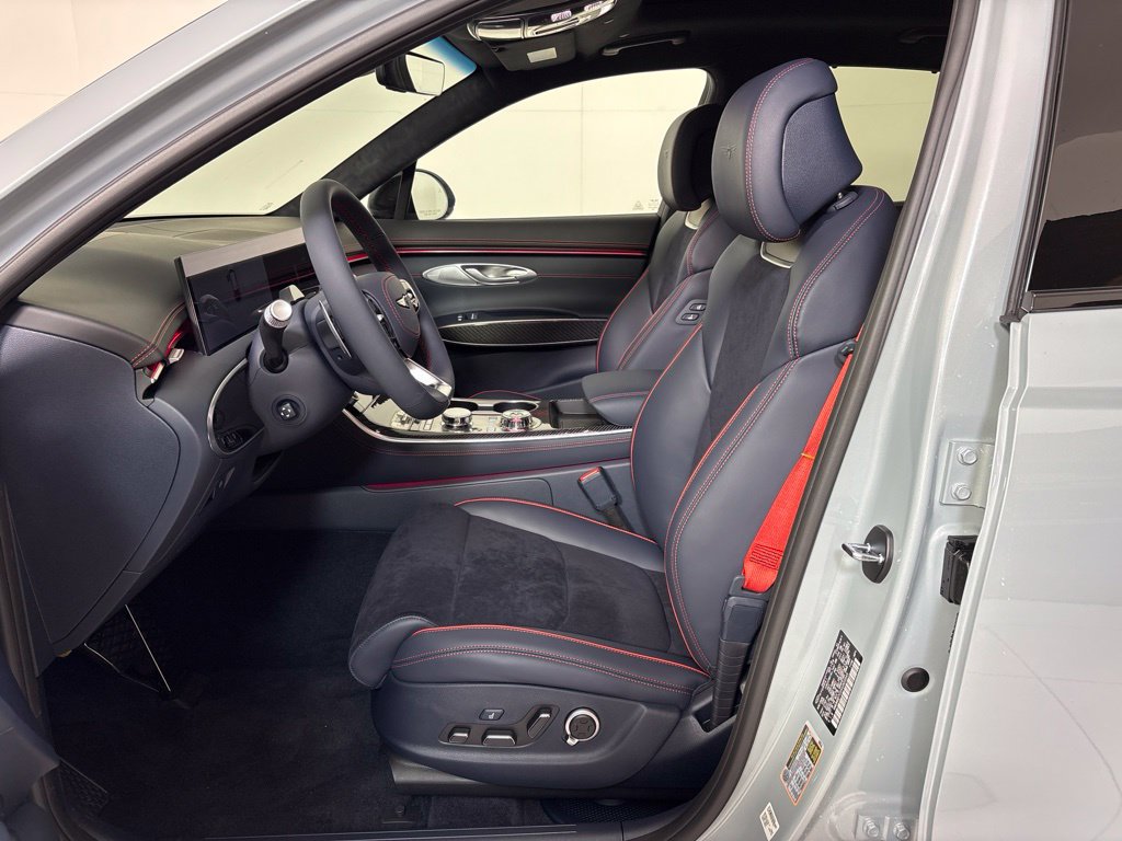 New 2027 Genesis GV70 3.5T Prestige AWD/4WD image 14