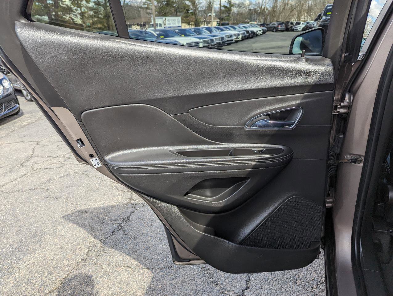 Used 2015 Buick Encore Convenience image 37