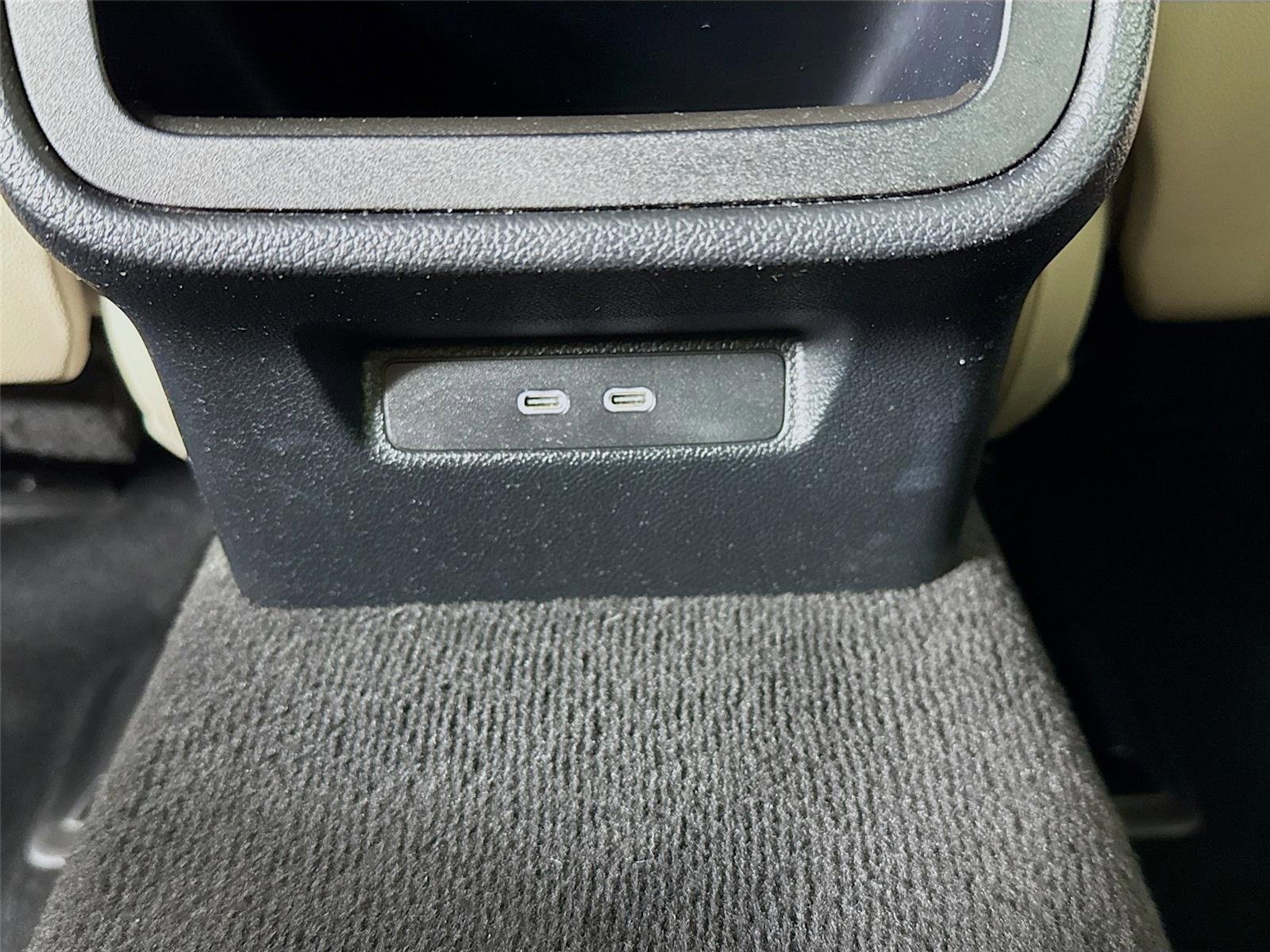 Used 2025 Mercedes-Benz E 450 4MATIC Sedan image 29