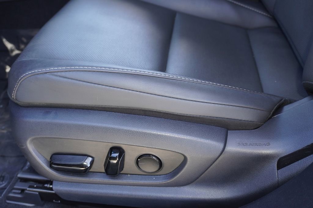 Used 2024 Lexus ES 350 w/ Premium Package FWD image 12