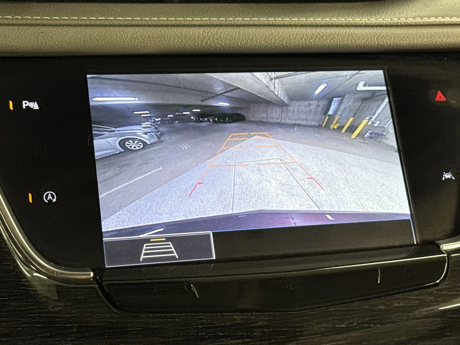 Used 2020 Cadillac XT6 Premium Luxury w/ LPO, Floor Liner Package image 23