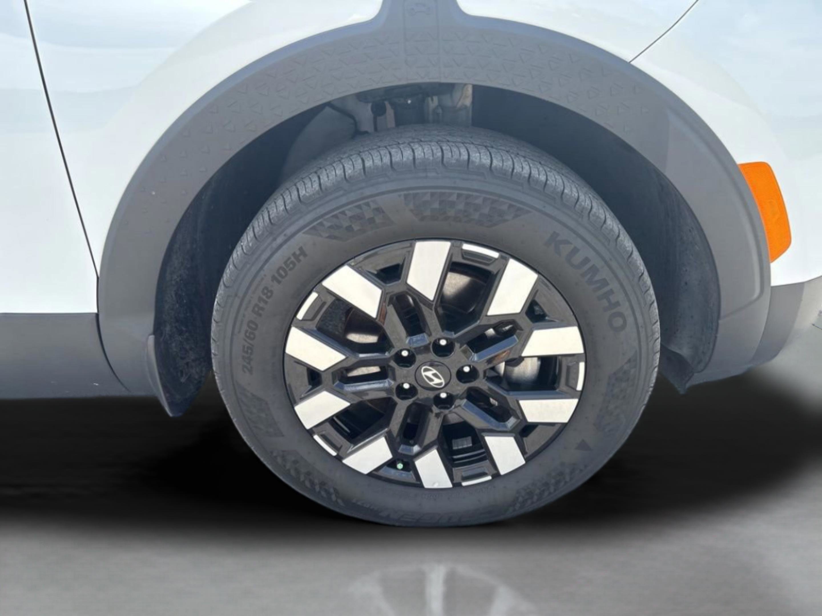 Used 2025 Hyundai Santa Cruz SEL image 46