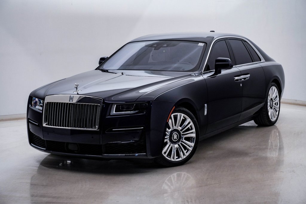 Used 2021 Rolls-Royce Ghost image 3