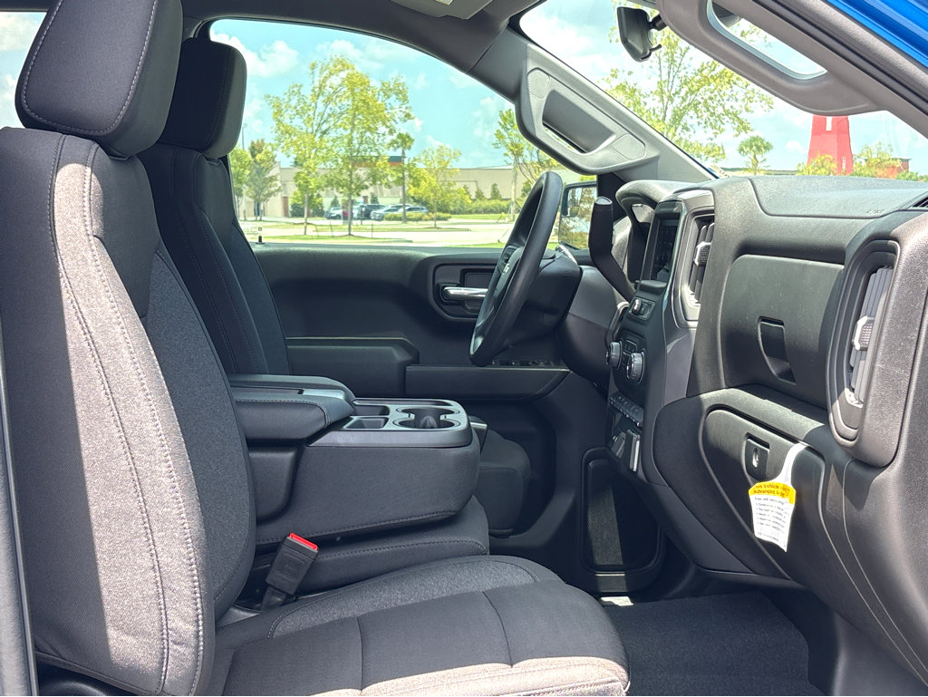 Used 2025 Chevrolet Silverado 1500 Custom image 10