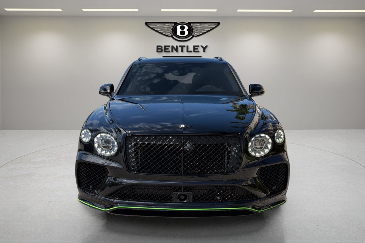 Used 2025 Bentley Bentayga AWD/4WD image 11
