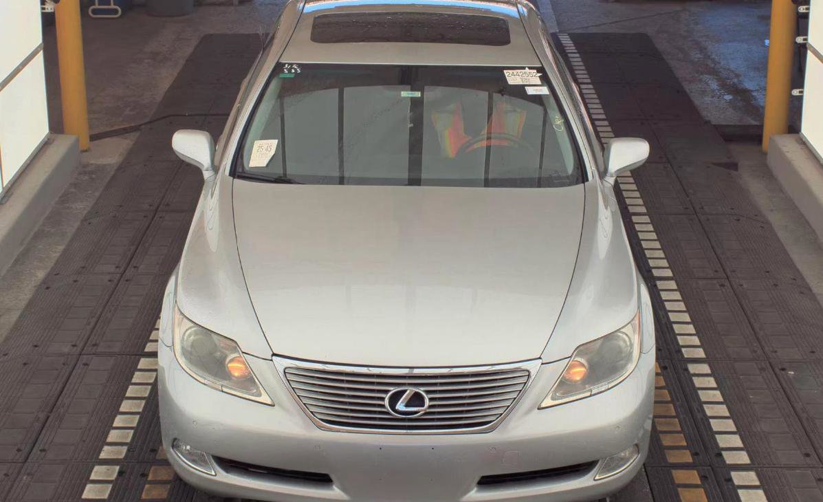 Used 2008 Lexus LS 460 image 2