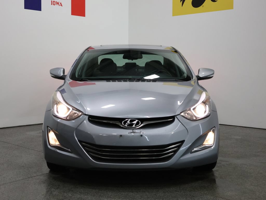 Used 2015 Hyundai Elantra Limited w/ Option Group 05 FWD image 7