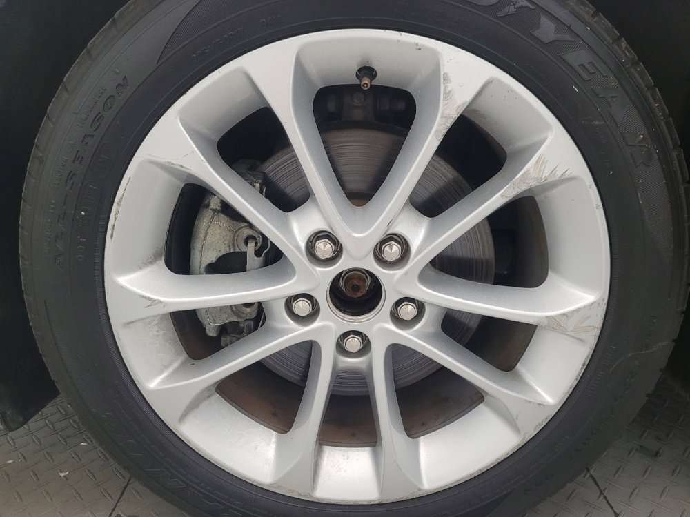 Used 2019 Ford Fusion SE FWD image 31