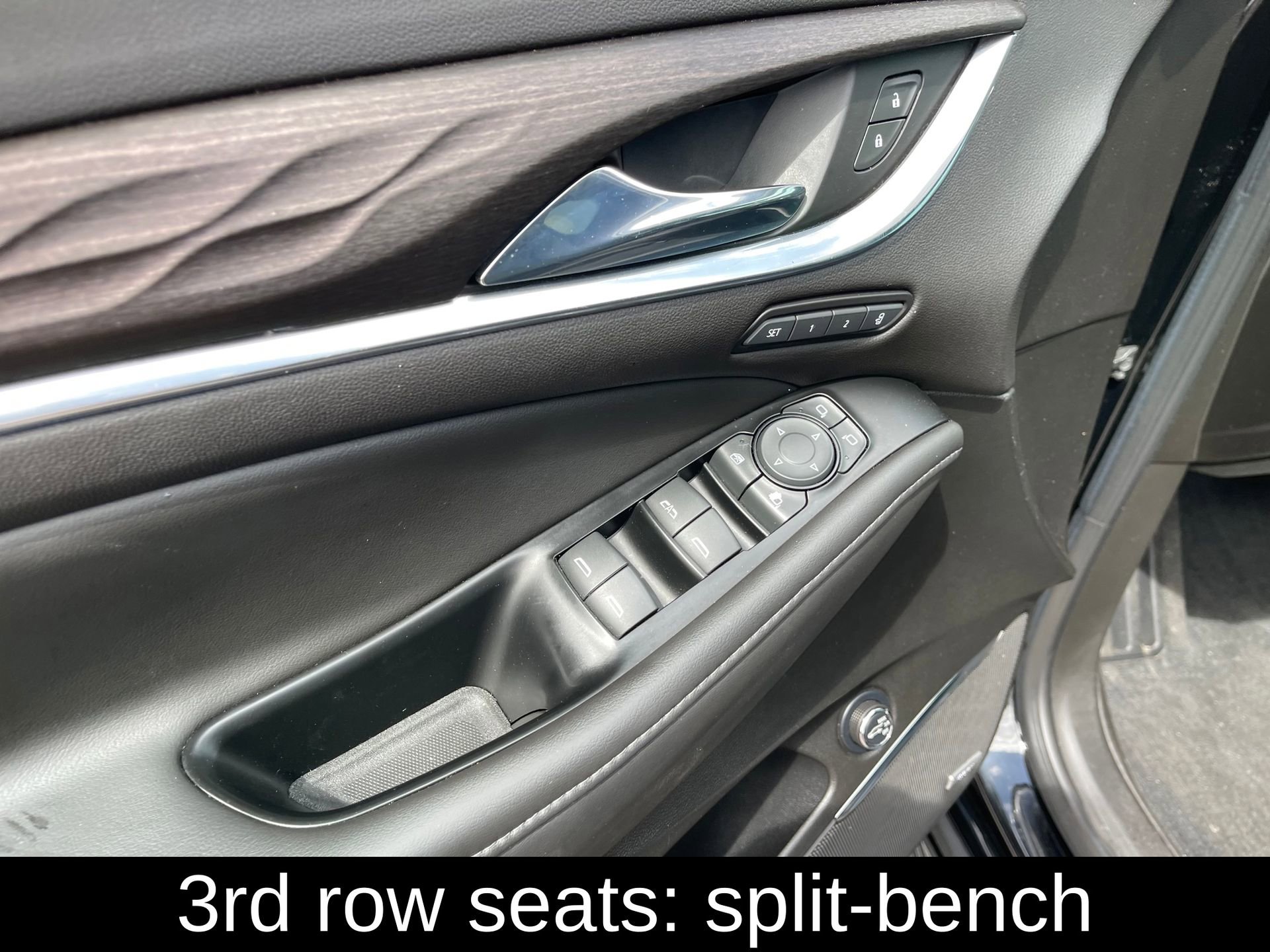 Used 2023 Buick Enclave Avenir w/ Avenir Technology Package image 12