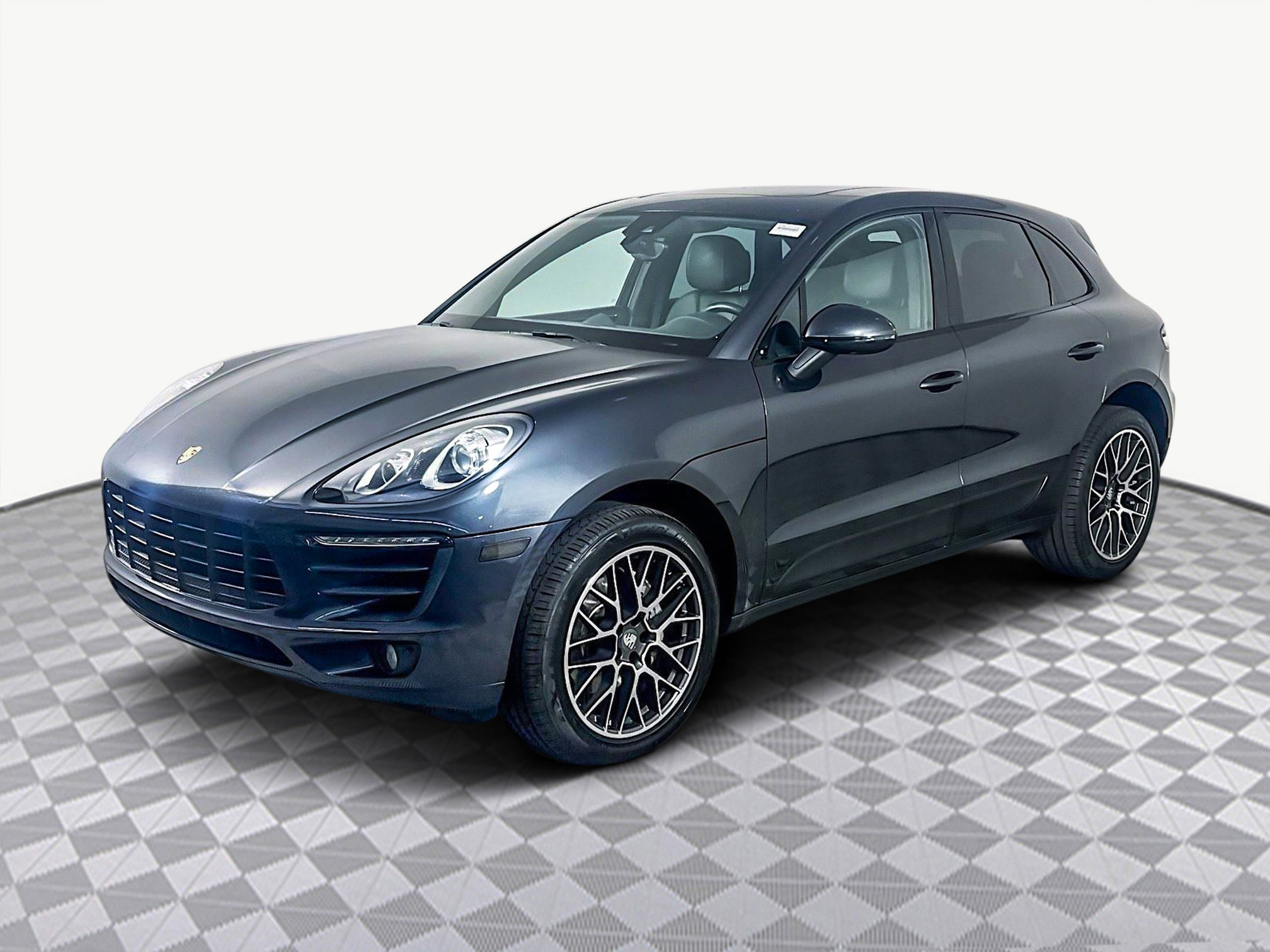 Used 2017 Porsche Macan S image 4