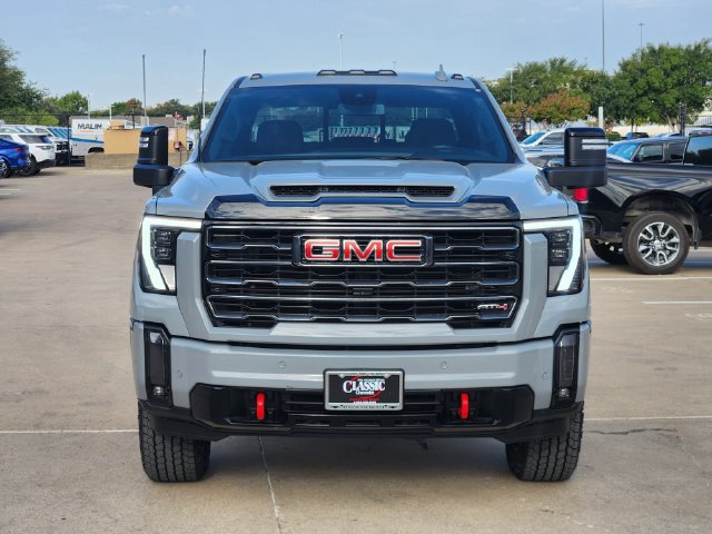 Used 2024 GMC Sierra 2500 AT4 w/ AT4 Preferred Package AWD/4WD image 11