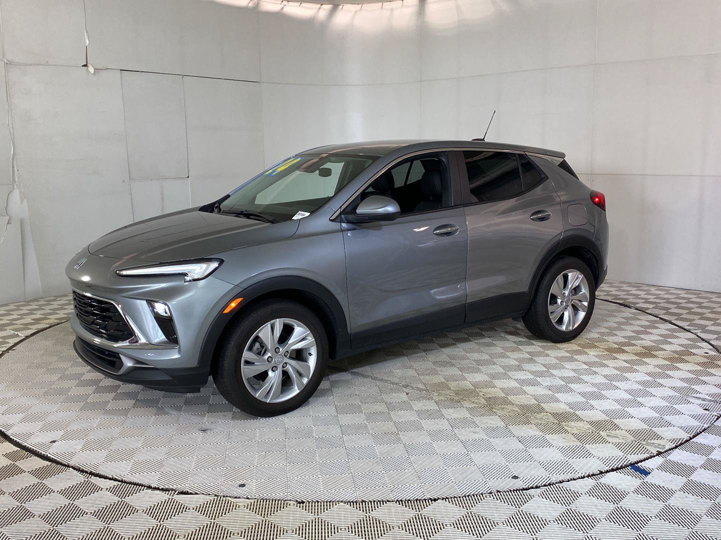 Certified 2024 Buick Encore GX Preferred FWD image 34