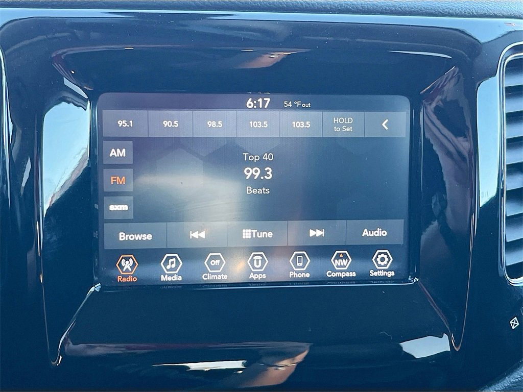 Used 2020 Jeep Compass Latitude image 14