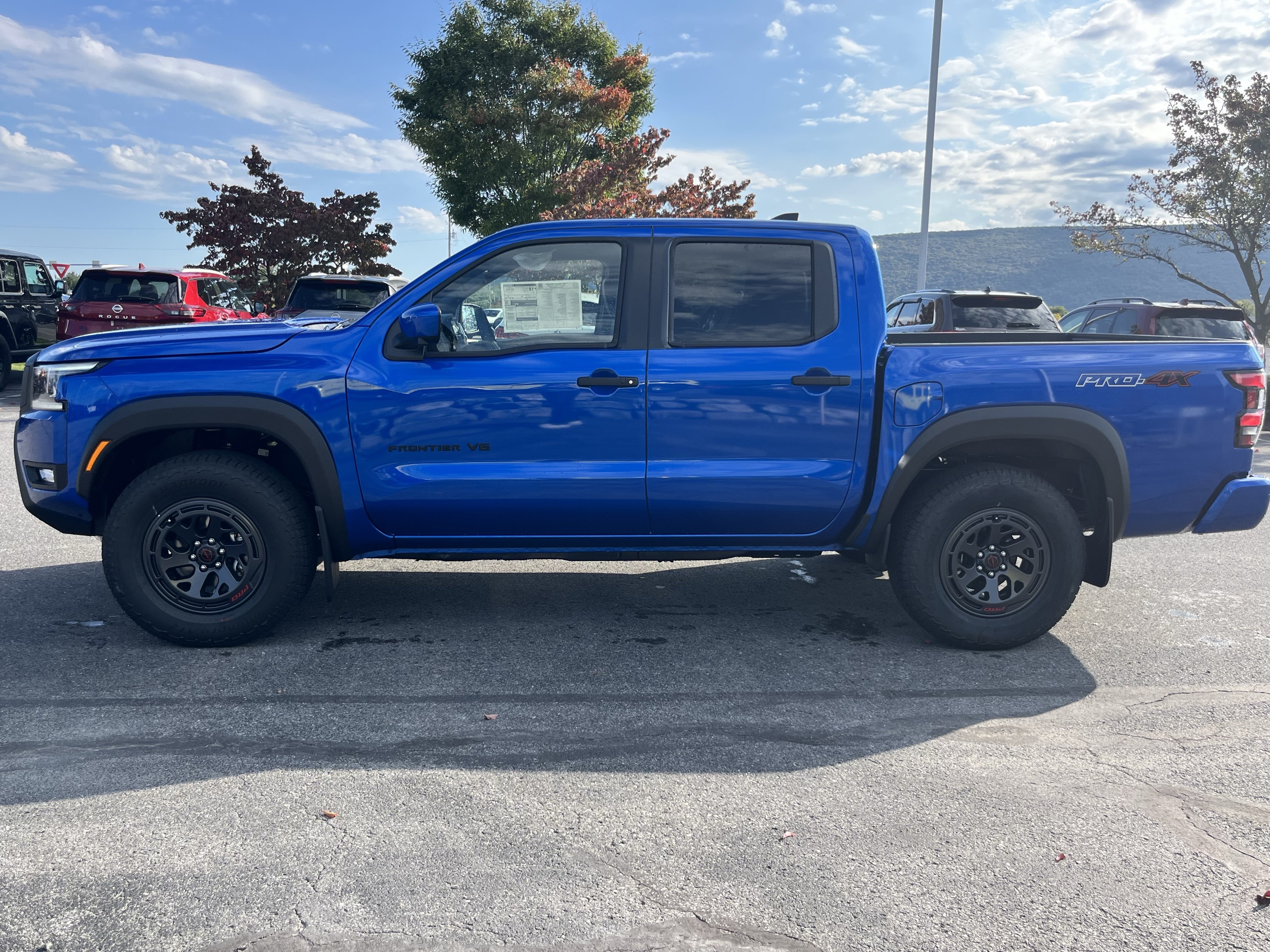 New 2027 Nissan Frontier PRO-4X w/ Pro Premium Package AWD/4WD image 7