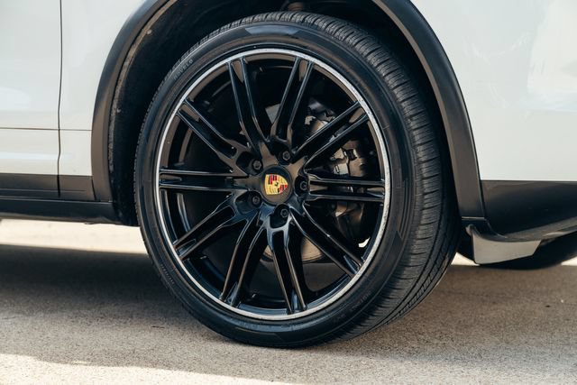 Used 2016 Porsche Cayenne S AWD/4WD image 51