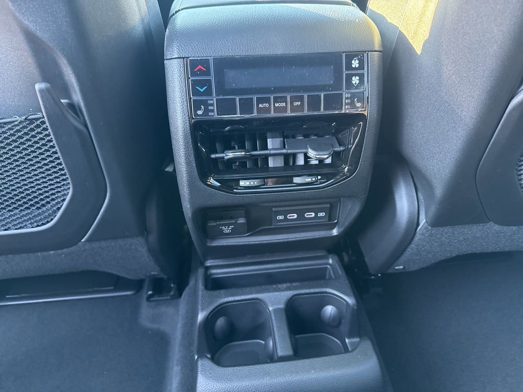 New 2026 Jeep Grand Cherokee L Limited image 23