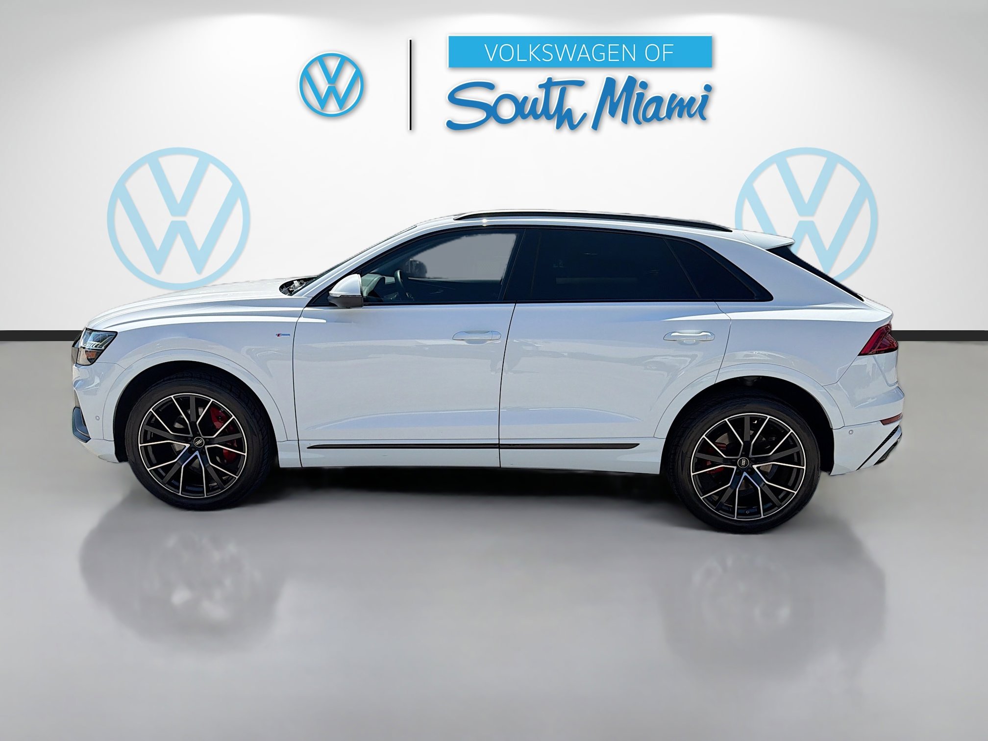 Used 2023 Audi Q8 Premium Plus w/ Premium Plus Package AWD/4WD image 4