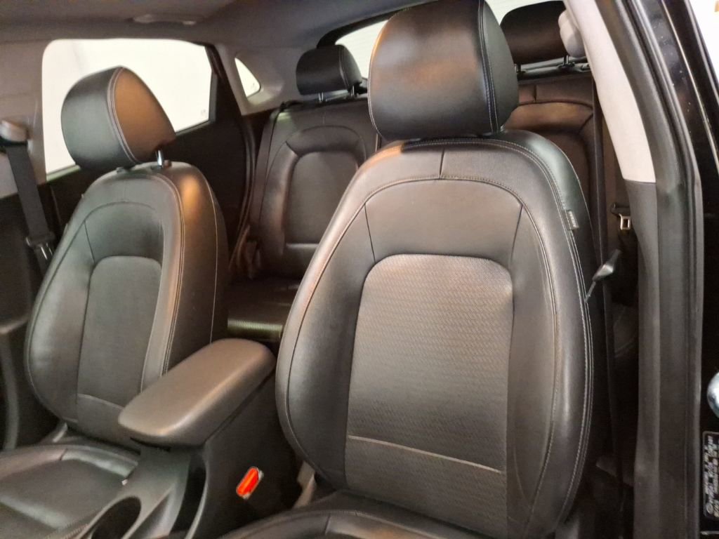 Used 2020 Hyundai Kona Limited image 19