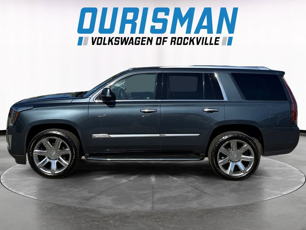 Used 2020 Cadillac Escalade Luxury AWD/4WD image 3