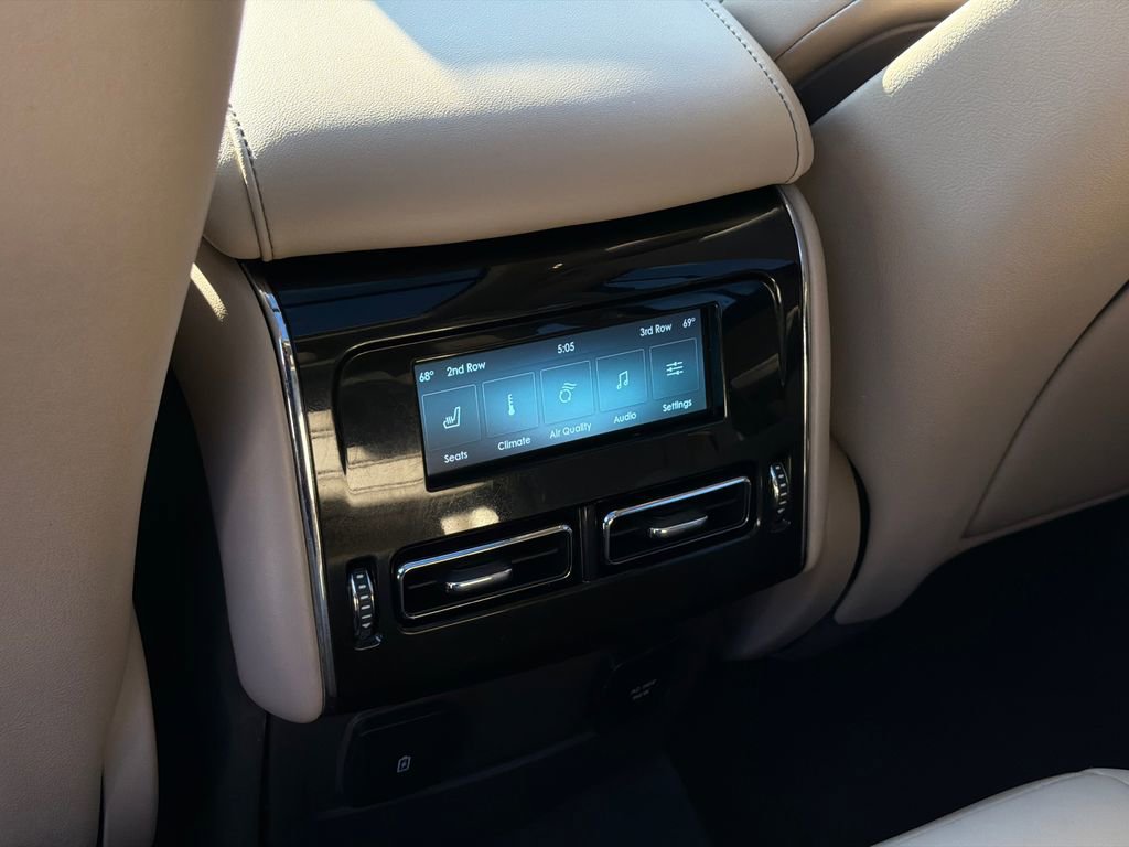 Used 2022 Lincoln Aviator Reserve w/ Equipment Group 201A image 22