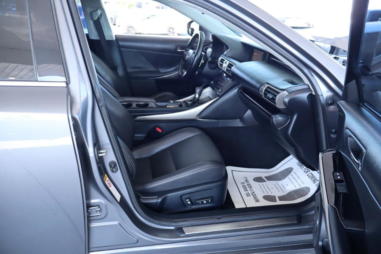 Used 2016 Lexus IS 200t RWD image 35