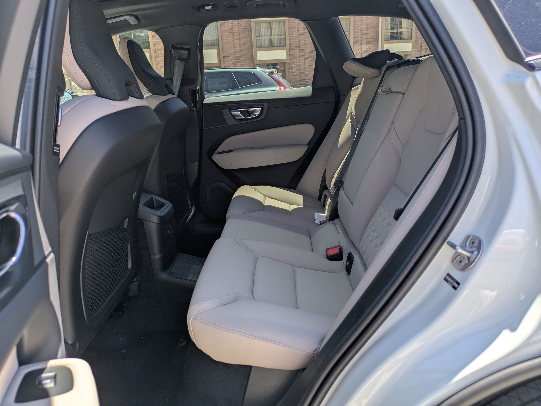 New 2026 Volvo XC60 T8 Core AWD/4WD image 15