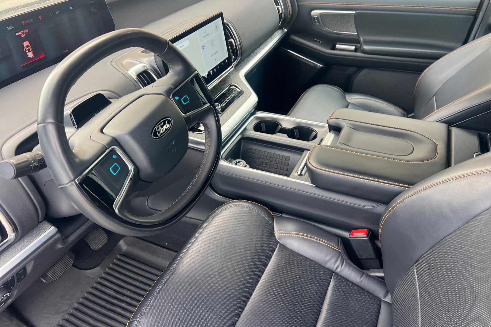 Used 2025 Ford Expedition Tremor AWD/4WD image 4