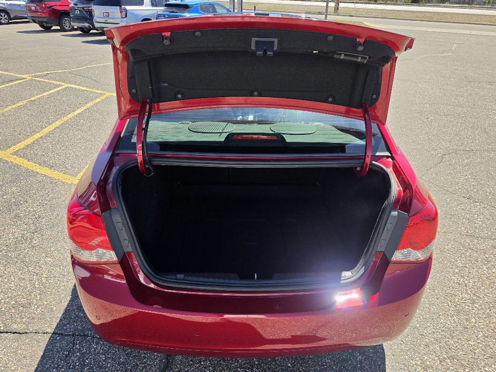 Used 2012 Chevrolet Cruze LTZ FWD image 9