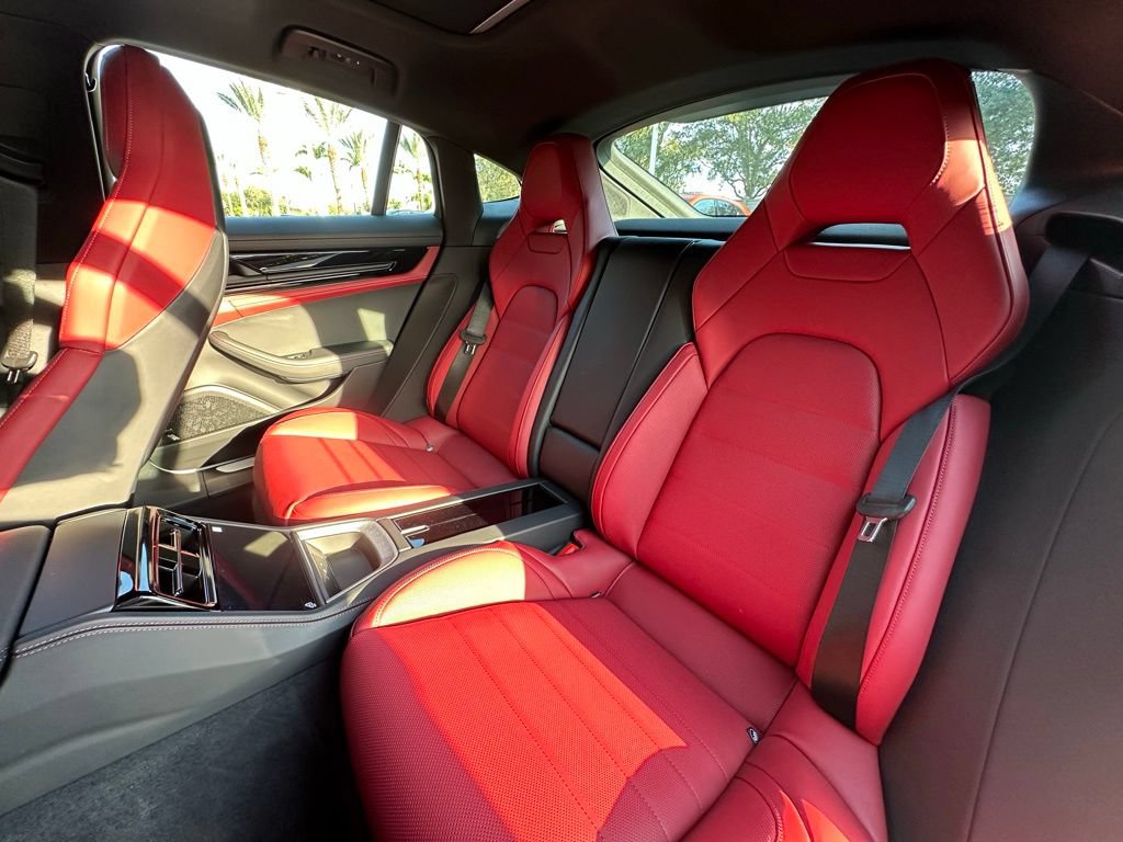 Used 2026 Porsche Panamera RWD image 35