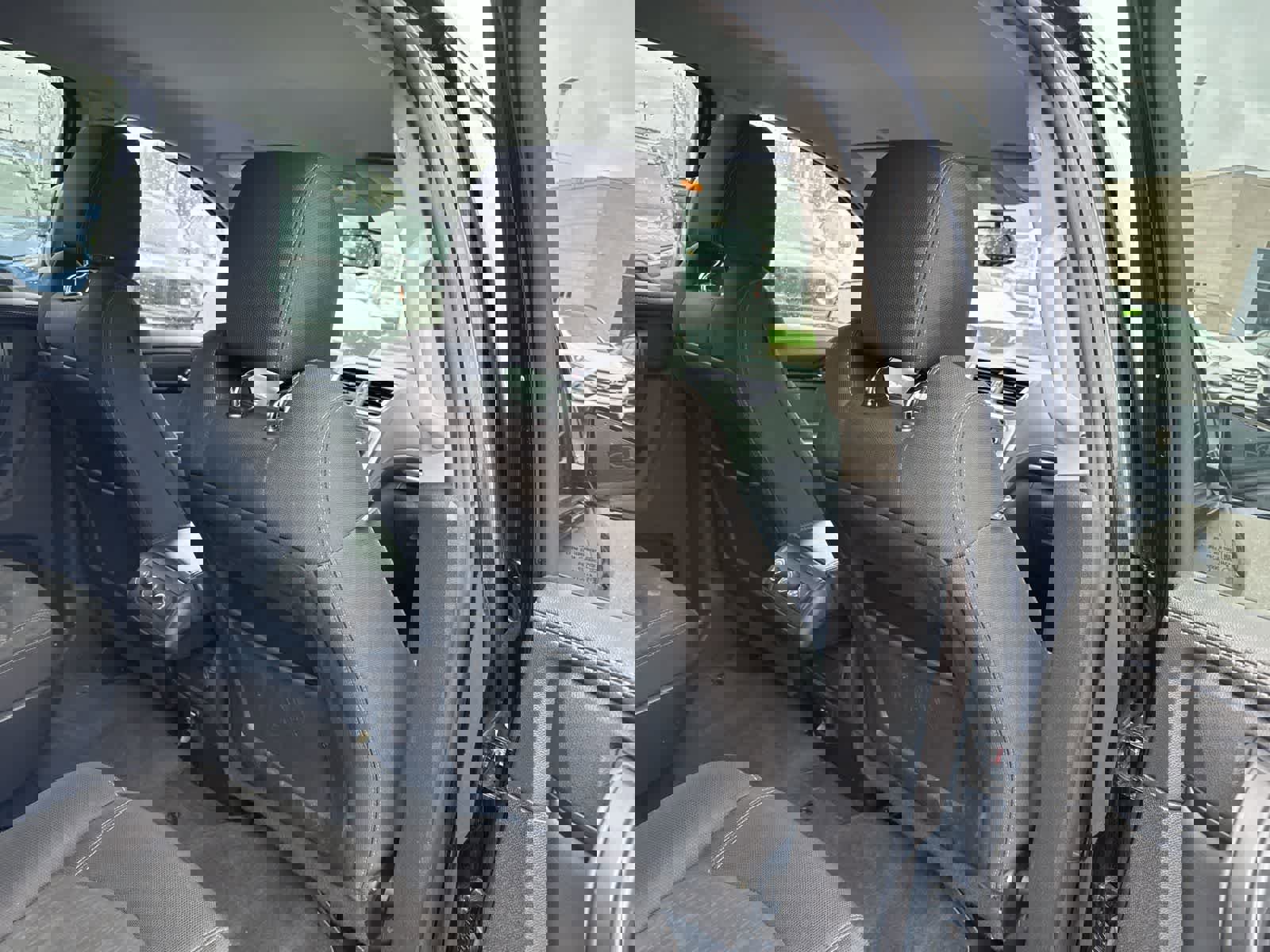 Used 2016 GMC Acadia SLE image 23