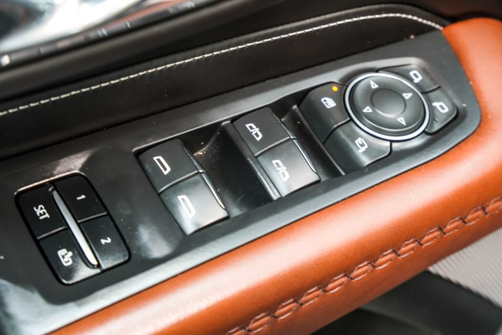 Used 2023 GMC Yukon Denali Ultimate AWD/4WD image 47