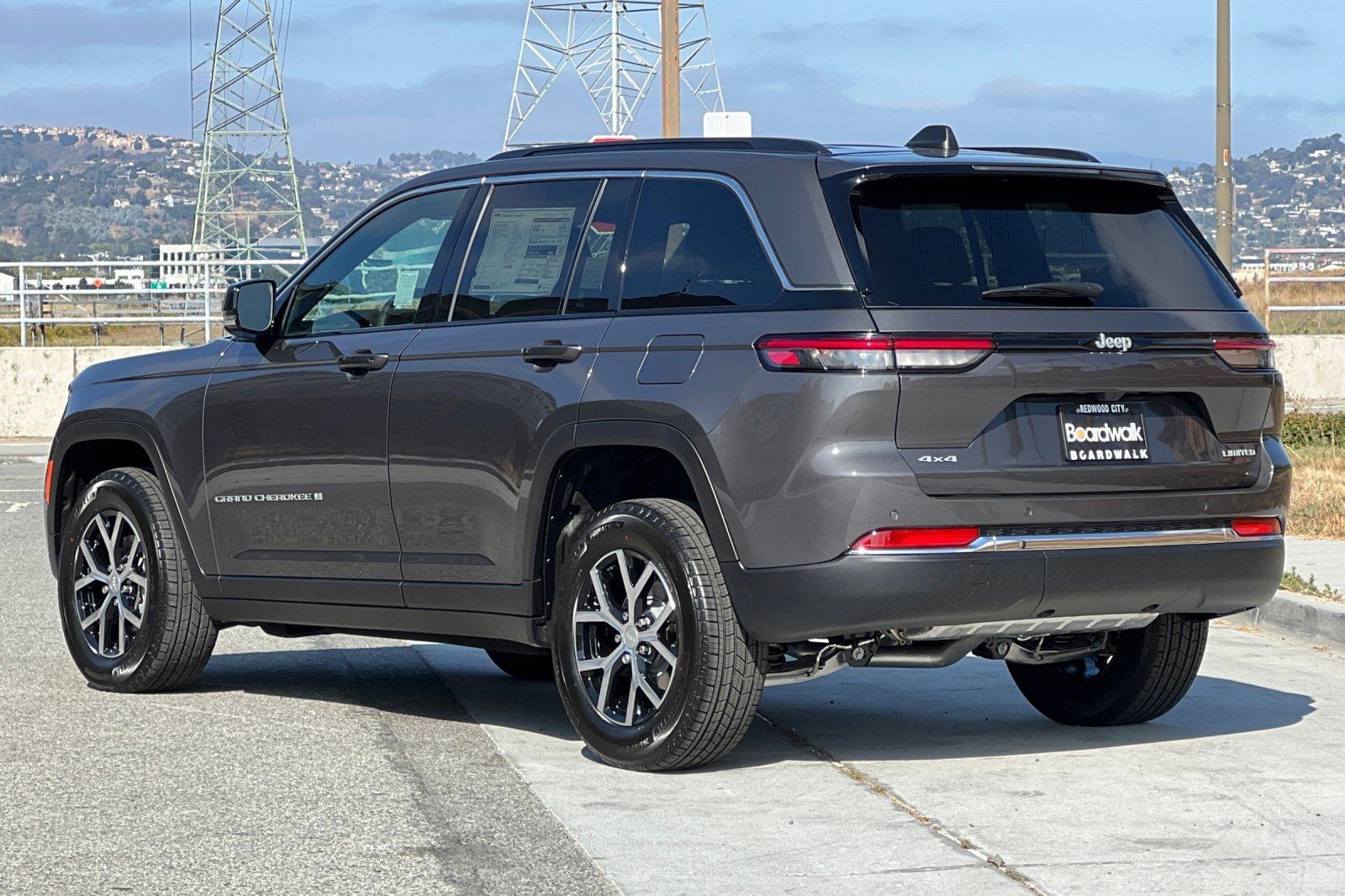 New 2025 Jeep Grand Cherokee Limited image 6