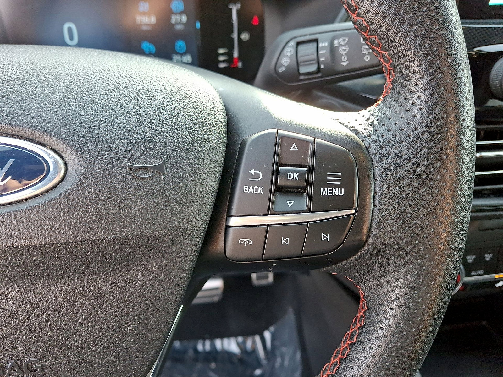 Used 2023 Ford Escape ST-Line AWD/4WD image 18
