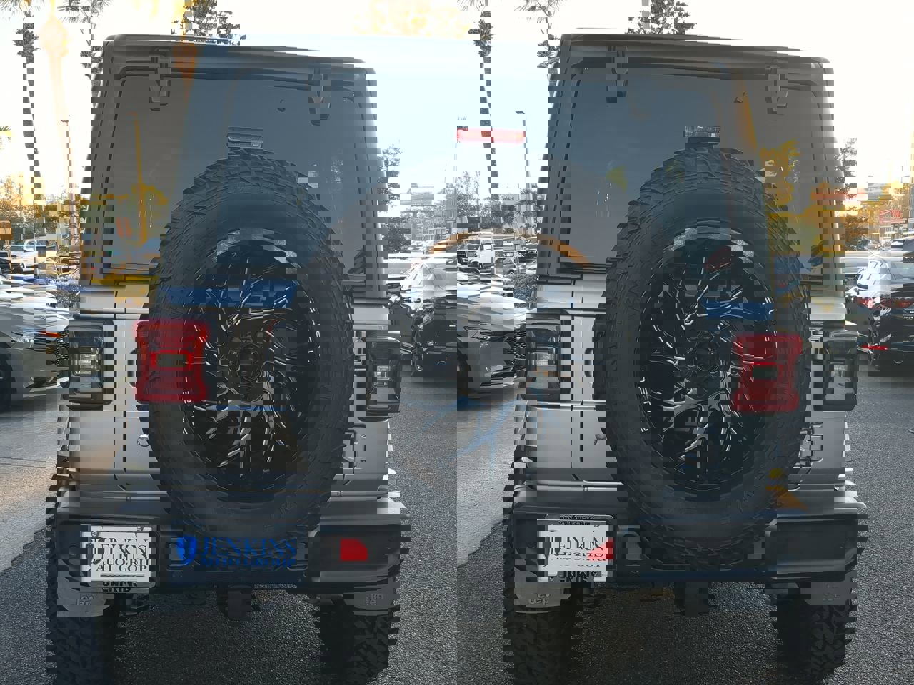 Used 2020 Jeep Wrangler Unlimited Sahara w/ Uconnect 4C Nav & Sound Group image 4