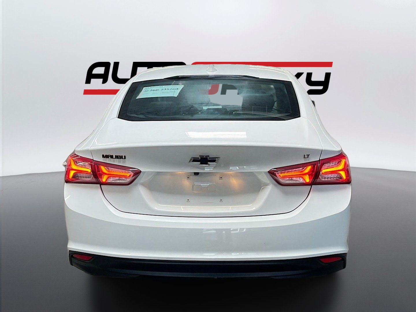 Used 2023 Chevrolet Malibu LT w/ Redline Edition FWD image 6