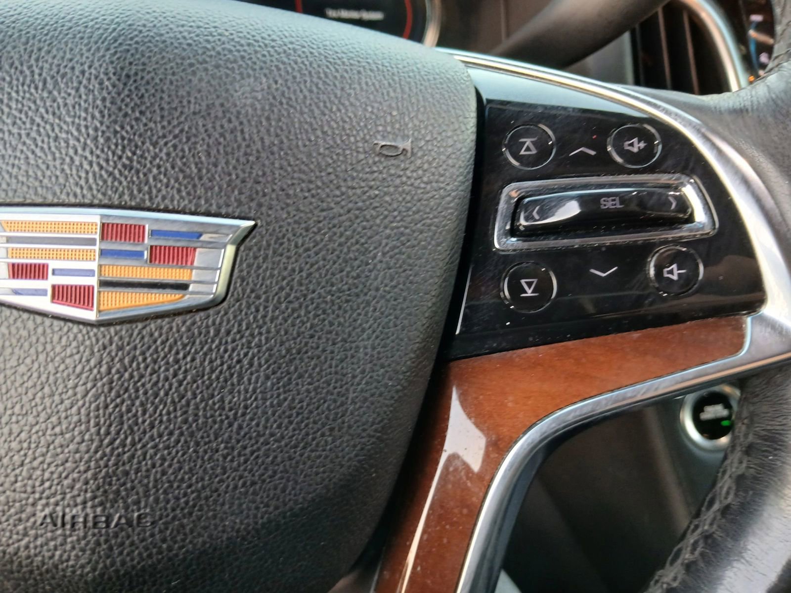 Used 2019 Cadillac Escalade 2WD image 27