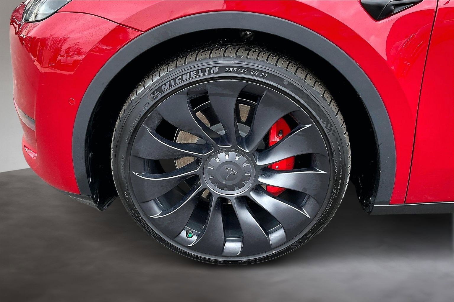 Used 2022 Tesla Model Y Performance image 34