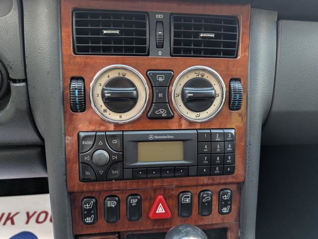 Used 2002 Mercedes-Benz SLK 320 image 9