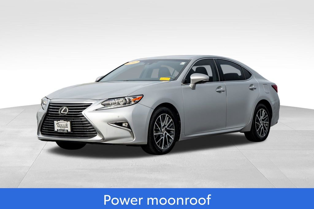 Used 2017 Lexus ES 350 w/ Luxury Package image 3