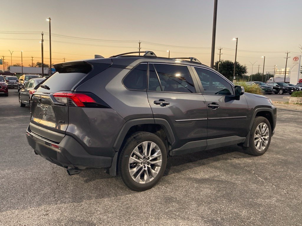 Certified 2025 Toyota RAV4 XLE Premium FWD image 5