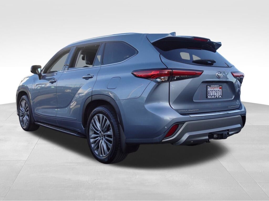 Used 2022 Toyota Highlander Platinum image 7