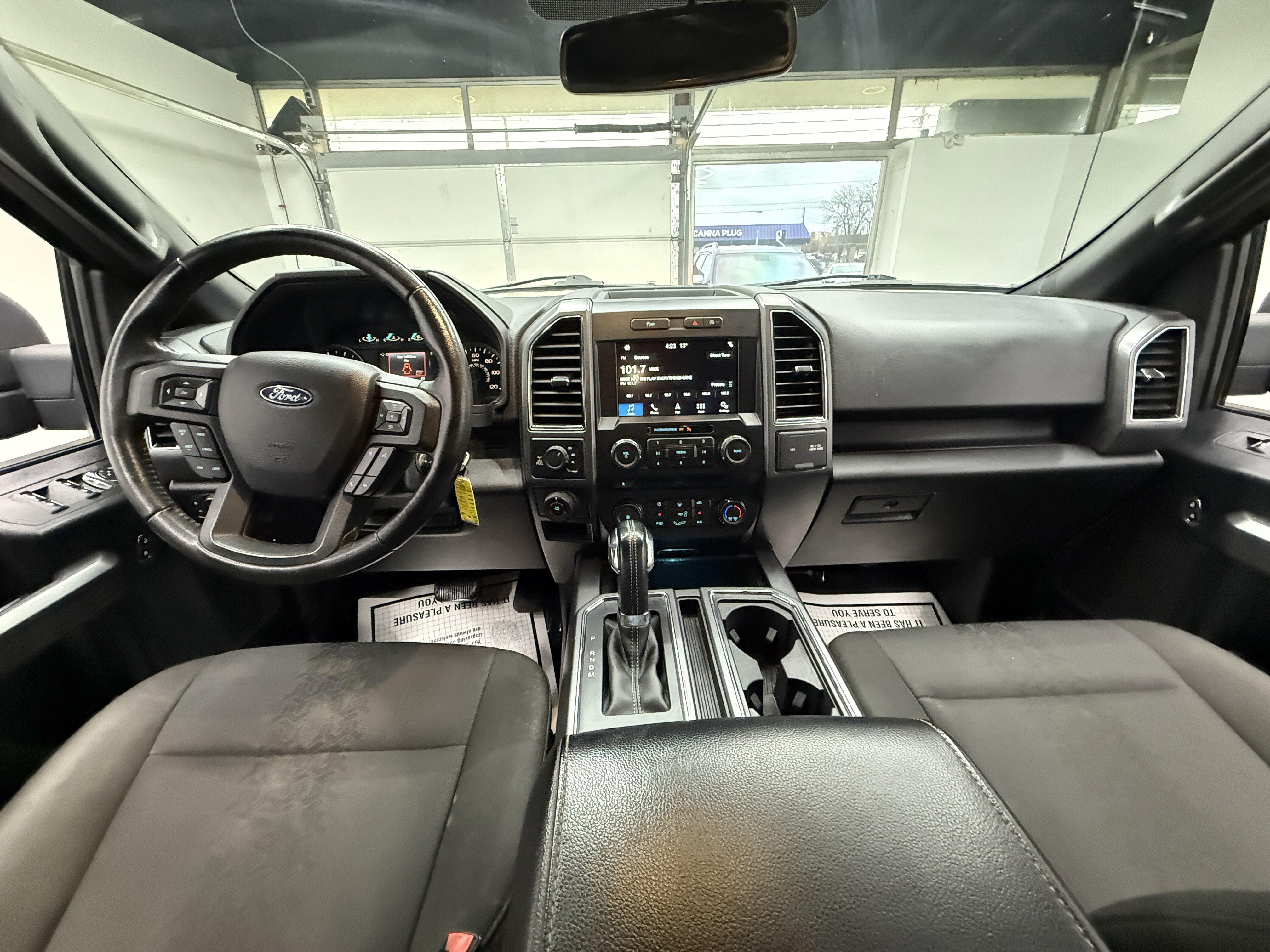 Used 2018 Ford F150 XLT w/ Equipment Group 302A Luxury image 11