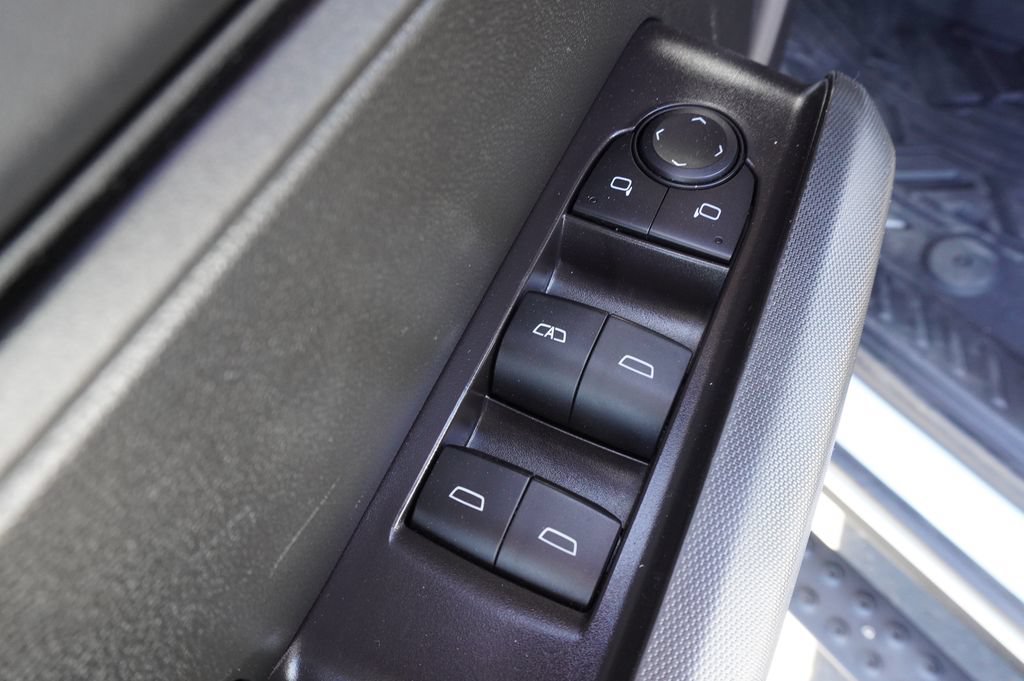 Used 2025 Chevrolet Colorado Trail Boss AWD/4WD image 16