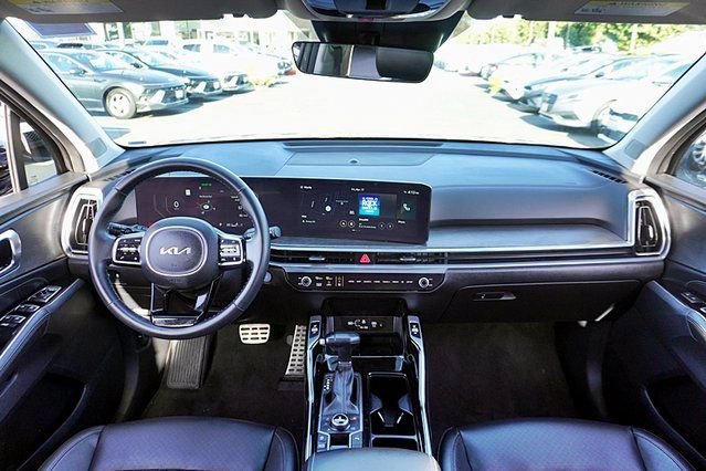 Used 2024 Kia Sorento SX AWD/4WD image 20