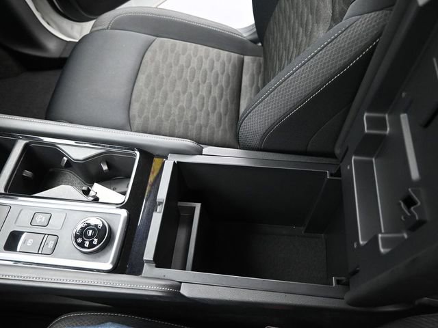 Used 2024 Nissan Pathfinder SV image 27