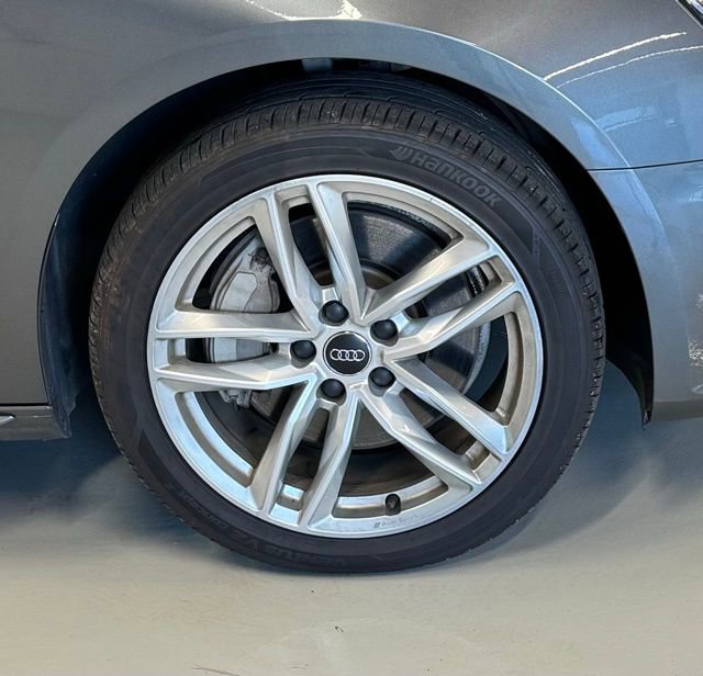 Used 2021 Audi A4 2.0T Premium w/ Convenience Package image 27